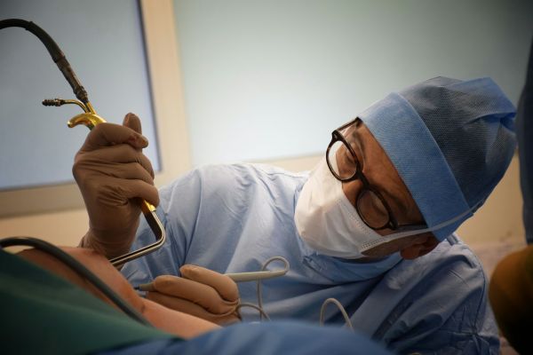 5 avantages surprenants de l’augmentation mammaire à 35 ans
