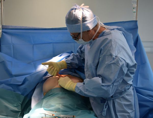 5 avantages surprenants de l’augmentation mammaire à 35 ans